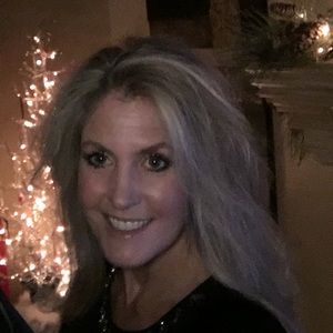 Meet your Posher, Holli